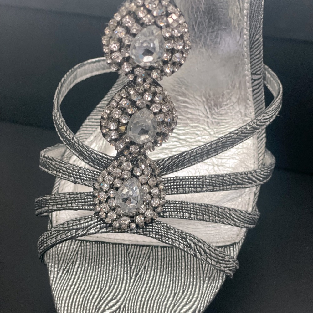 Adrianna Papell heels - Picture 4 of 10